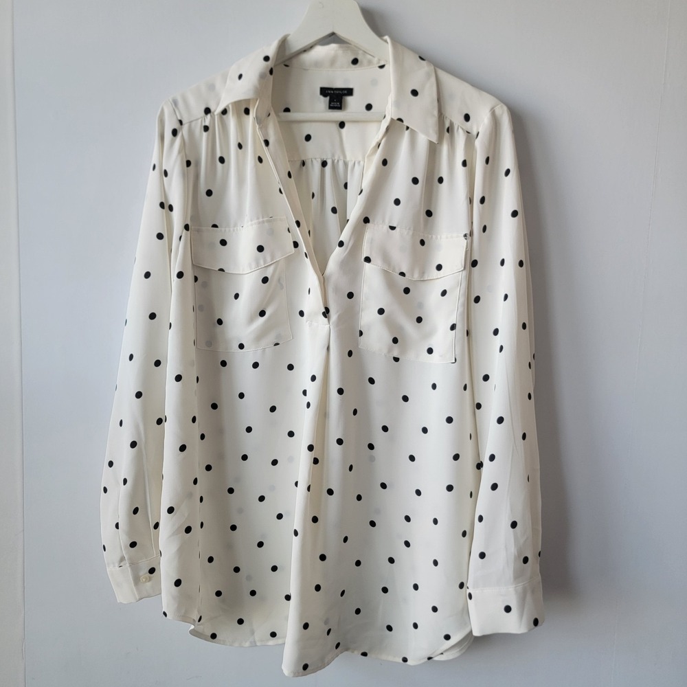 Ann Taylor women's polka-dot popover top sz L long-sleeve timeless Work Career